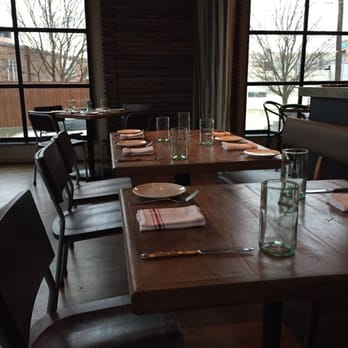 The Optimist - Open and casual, but romantic interior design - Seafood Near Me - Atlanta, Georgia