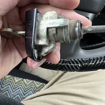 Acme Locksmith and Security - Columbus Ohio mobile locksmith service make key for car - Keys & Locksmiths Near Me - Columbus, Ohio Acme Locksmith and Security - Columbus Ohio mobile locksmith service make key for car - Keys & Locksmiths Near Me - Columbus, Ohio