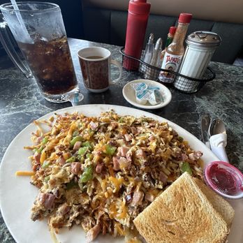 Shelly's - Denver omelette add bacon "jumbled" DELICIOUS and so much food - American Near Me - Burien, Washington Shelly's - Denver omelette add bacon "jumbled" DELICIOUS and so much food - American Near Me - Burien, Washington