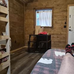 Dew Drop Inn - The cabin