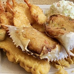 Captain Ds - Deluxe Seafood Platter