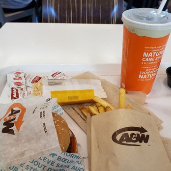 A&W - Mama Burger Combo (free turnover pie on the side) - Fast Food Near Me - Richmond, British Columbia