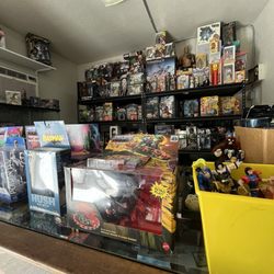 Ligotti's Comics, Cards & Games - Collectibles