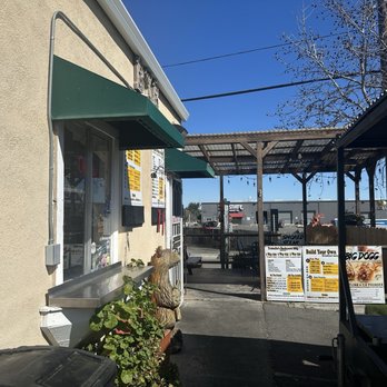 Traballo’s Backyard BBQ - Outside - Barbeque Near Me - Benicia, California Traballo’s Backyard BBQ - Outside - Barbeque Near Me - Benicia, California