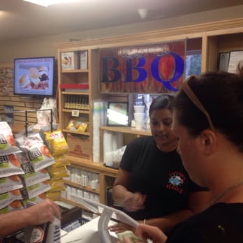 Captains BBQ - Front counter - Barbeque Near Me - Palm Coast, Florida