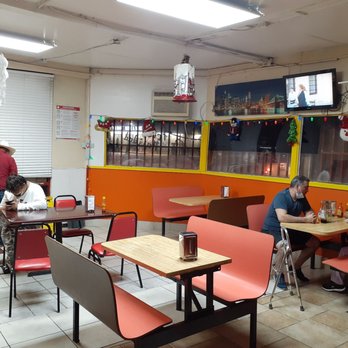 Taqueria Panchito - No frills bare bones interior - Mexican Near Me - Dallas, Texas Taqueria Panchito - No frills bare bones interior - Mexican Near Me - Dallas, Texas