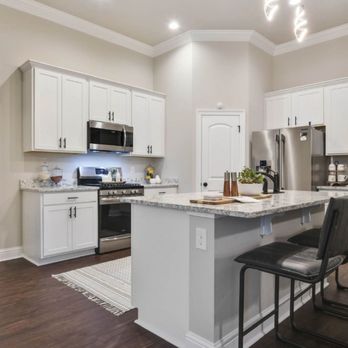 Jennuwine Design - Home Staging Near Me - Biloxi, Mississippi Jennuwine Design - Home Staging Near Me - Biloxi, Mississippi