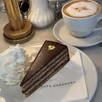 Cafe Sabarsky - Klimttorte - German Near Me - New York, New York Cafe Sabarsky - Klimttorte - German Near Me - New York, New York