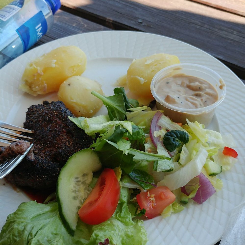 Aarnes Kafeteria - Pepperbiff with champignon sauce (248 NOK, approximately $31 USD). - Breakfast & Brunch Near Me - Gvarv, 08 Aarnes Kafeteria - Pepperbiff with champignon sauce (248 NOK, approximately $31 USD). - Breakfast & Brunch Near Me - Gvarv, 08