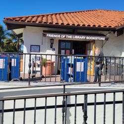 SC Friends of the Library Bookstore - Entrance - right next to the SC Public Library - enter from the street side.