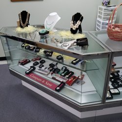 Avon Beauty Center