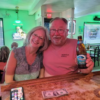 Denny's Place - Best bar in town! Best BIG Wave I've drank since California. Great service 10\10 recommend!! - Pizza Near Me - Crescent, Iowa