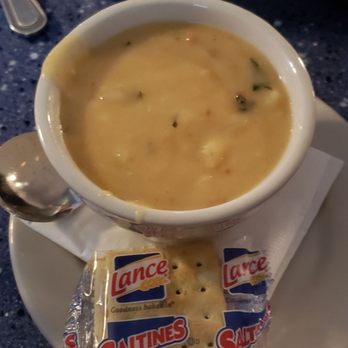 Lazy Days Restaurant - Fish soup - Seafood Near Me - Islamorada, Florida