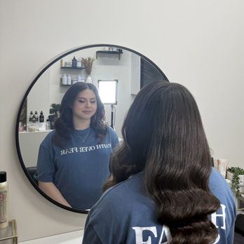 Isabella Cao - Hollywood waves and soft glam makeup. - Hair Stylists Near Me