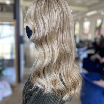 Blush Dallas Salon - Hair Salons Near Me - Dallas, Texas Blush Dallas Salon - Hair Salons Near Me - Dallas, Texas