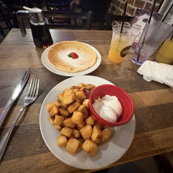 Streetcar Cafe - Breakfast & Brunch Near Me - New Orleans, Louisiana Streetcar Cafe - Breakfast & Brunch Near Me - New Orleans, Louisiana