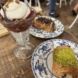 Pistachio Croissant