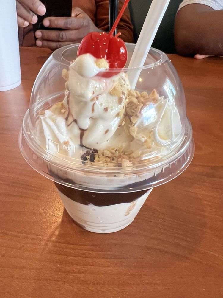 Food from Kahuna's Burgers