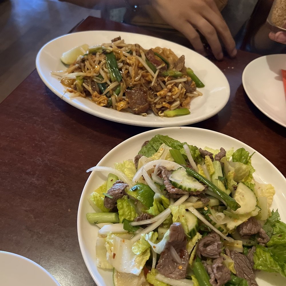 Thai Lao Restaurant - Pad thai and Beef salad - Thai Near Me - Myrtle Beach, South Carolina Thai Lao Restaurant - Pad thai and Beef salad - Thai Near Me - Myrtle Beach, South Carolina