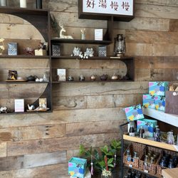Broth - Broth and small market