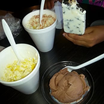 La Michoacana - Elotes, ferrero rocher ice cream, and oreo paleta. All this for $9! - Ice Cream & Frozen Yogurt Near Me - Mount Prospect, Illinois