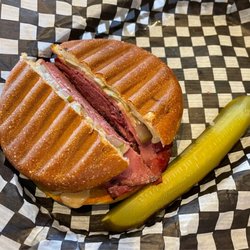 Estrella's Montreal Deli & Cafe - Estrella's Special