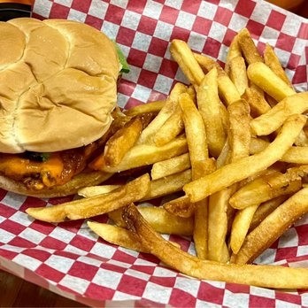 Papa D's Man Cave - Buffalo Chicken Sandwich and fries - Bars Near Me - Jefferson City, Missouri