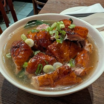 Gum Kuo Restaurant - Roast Duck Wonton Noodle Soup - Cantonese Near Me - Oakland, California Gum Kuo Restaurant - Roast Duck Wonton Noodle Soup - Cantonese Near Me - Oakland, California