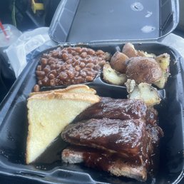 One meat rib plate with 2 sides and Texas toast. One meat rib plate with 2 sides and Texas toast.