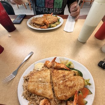 C Chum Seafood - Catfish plate is the best - Seafood Near Me - Sweeny, Texas C Chum Seafood - Catfish plate is the best - Seafood Near Me - Sweeny, Texas