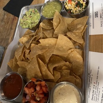 Barra - Chips, salsas, corn queso, guacamole - Mexican Near Me - Sandusky, Ohio