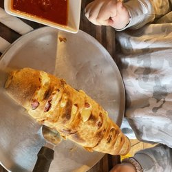 Amalfi's Italian Restaurant & Pizzeria - Americano calzone