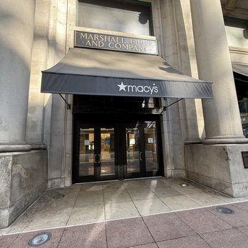 Macy's - Department Stores Near Me - Chicago, Illinois