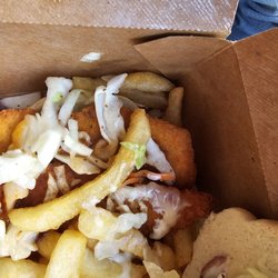 The Fat Rooster - Spicy chicken sandwich (2 dried out tenders on a bun with a bit of coleslaw slaw)