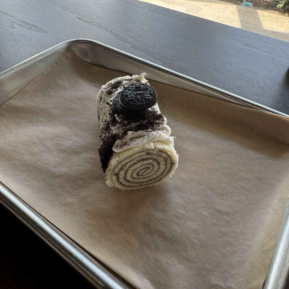Fable Coffee - Oreo roll cake - Coffee & Tea Near Me - Orlando, Florida Fable Coffee - Oreo roll cake - Coffee & Tea Near Me - Orlando, Florida