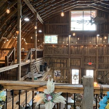 Chestnut Oaks Farm Store and Kitchen - Inside!!!! - Gift Shops Near Me - Sparta, Tennessee