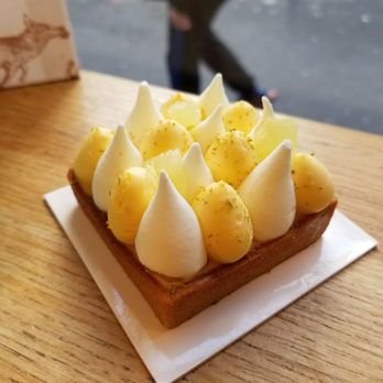 Yann Couvreur - Delicious lemon tart. Verrrryyy tart but delicious! - Patisserie/Cake Shop Near Me - Paris, 75 Yann Couvreur - Delicious lemon tart. Verrrryyy tart but delicious! - Patisserie/Cake Shop Near Me - Paris, 75