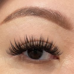Minia Make Up - After 1 week. Still so fluffy and beautiful!