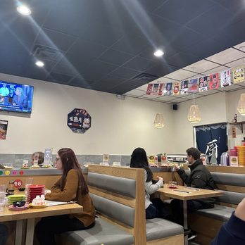 Watami Revolving Sushi Bar - Conveyor Belt Sushi Near Me - Parma, Ohio