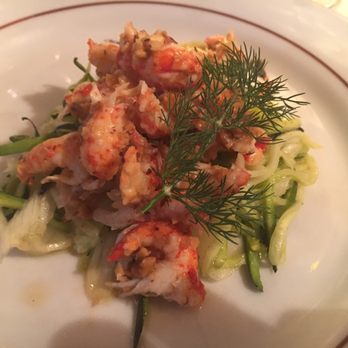 Le Petit Châtelet - A salad of seafood and shaved vegetables to start - French Near Me - Paris, 75 Le Petit Châtelet - A salad of seafood and shaved vegetables to start - French Near Me - Paris, 75