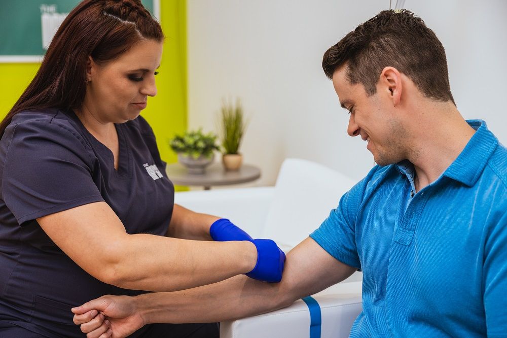 The DRIPBaR Phoenix Biltmore Logo