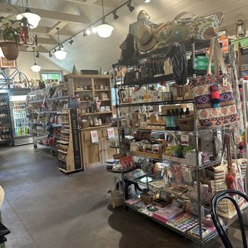 J.J. Hapgood General Store & Eatery - So many yummy local and other gourmet choices - Grocery Near Me - Peru, Vermont