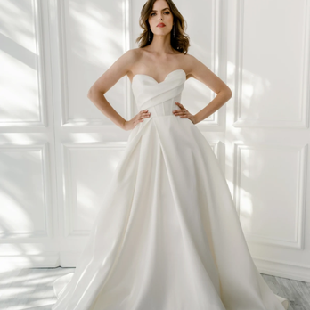 Brocade Wedding Salon - Enaura Gown - Bridal Near Me - Richmond, Virginia Brocade Wedding Salon - Enaura Gown - Bridal Near Me - Richmond, Virginia