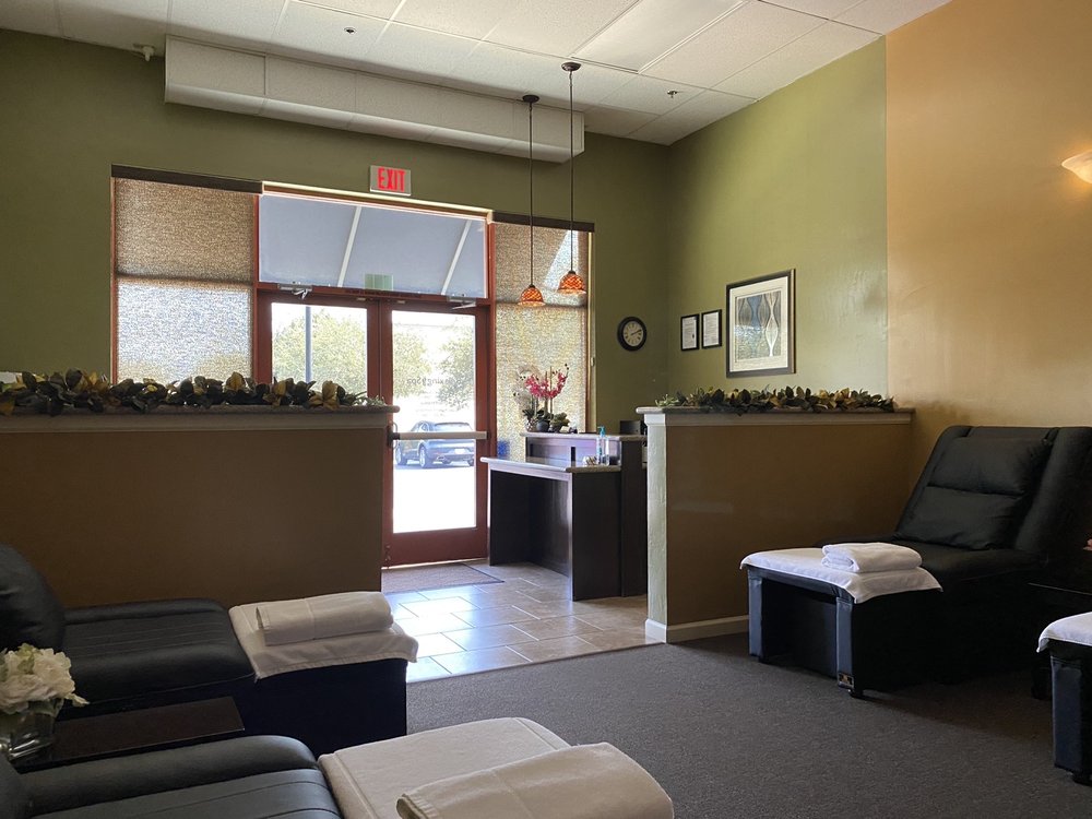 RELAXING FOOT SPA Updated September 2024 27 Reviews 7035 N West
