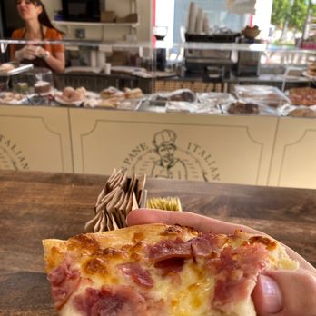 Buon Pane Italiano Bakery - Bakeries Near Me - Miami Beach, Florida Buon Pane Italiano Bakery - Bakeries Near Me - Miami Beach, Florida