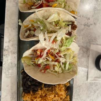 Zona Cocina - Pork carnitas tacos - Mexican Near Me - St Paul, Minnesota Zona Cocina - Pork carnitas tacos - Mexican Near Me - St Paul, Minnesota