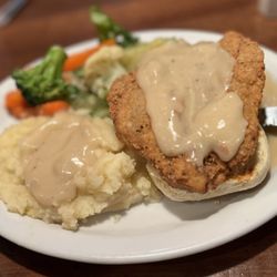 Twohey’s Restaurant - Chicken fried steak yummy