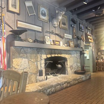Cracker Barrel Old Country Store - Breakfast & Brunch Near Me - Tampa, Florida Cracker Barrel Old Country Store - Breakfast & Brunch Near Me - Tampa, Florida