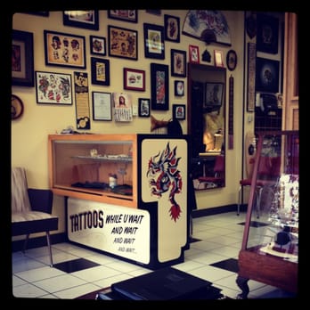 Fraser Street Tattoo Shop - Waiting area/front counter of SET Co - Tattoo Near Me - Vancouver, British Columbia Fraser Street Tattoo Shop - Waiting area/front counter of SET Co - Tattoo Near Me - Vancouver, British Columbia