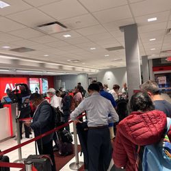 Avis - People waiting on line for over a. Hour